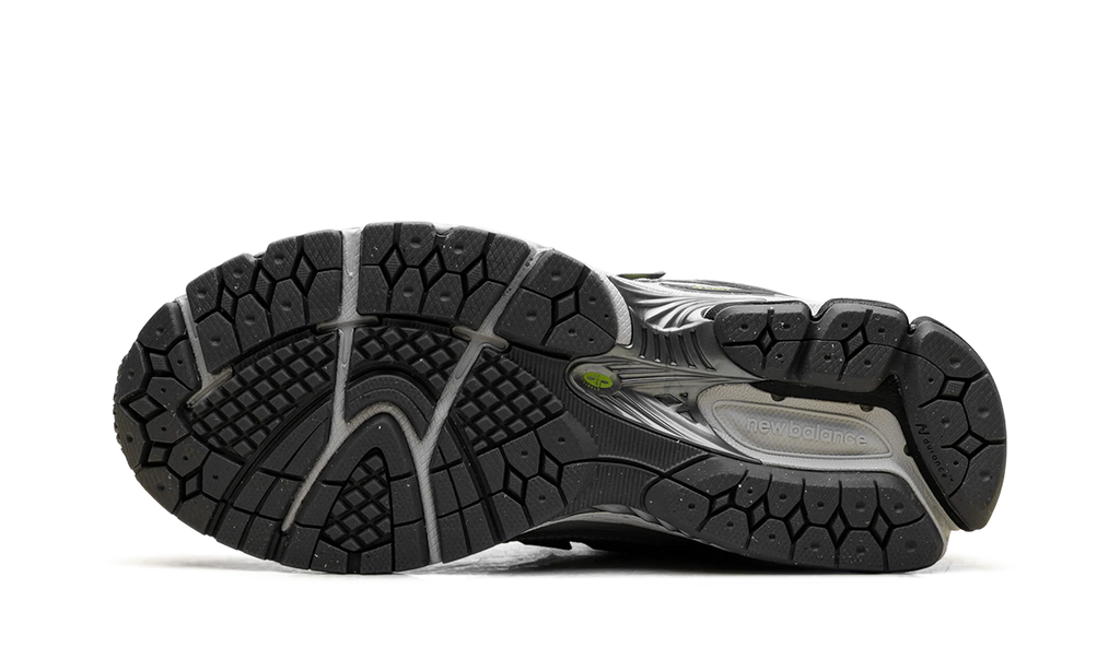 1906 "Light Silver Metallic/Alkaline Green" U190652H