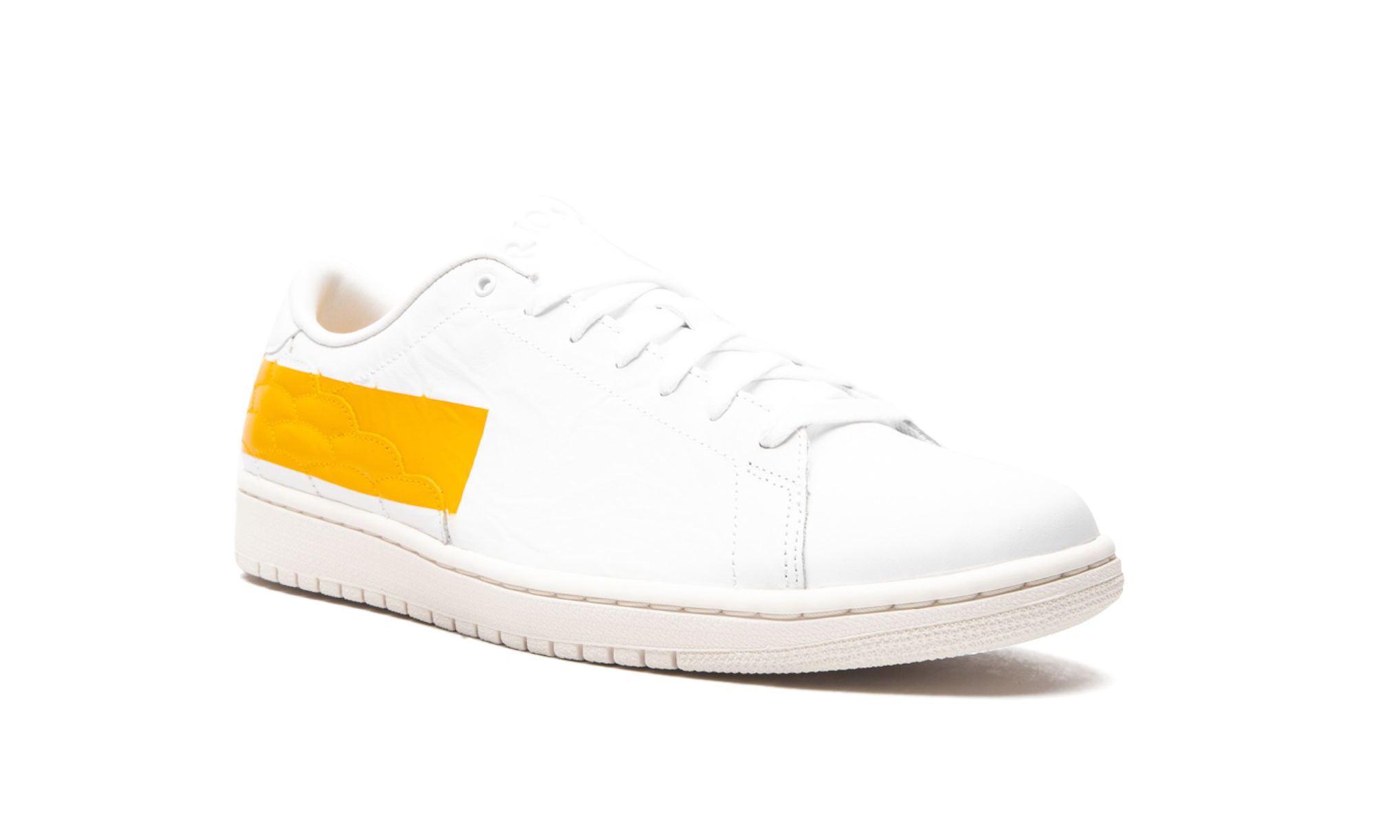 1 Low Centre Court "University Gold" DJ2756 102