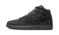 1 Mid SE Craft "Dark Smoke Red" FD8634 001