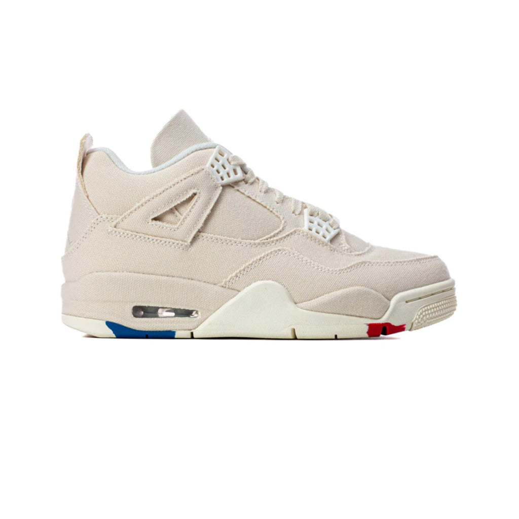 4 Retro 'Blank Canvas' W (2022)