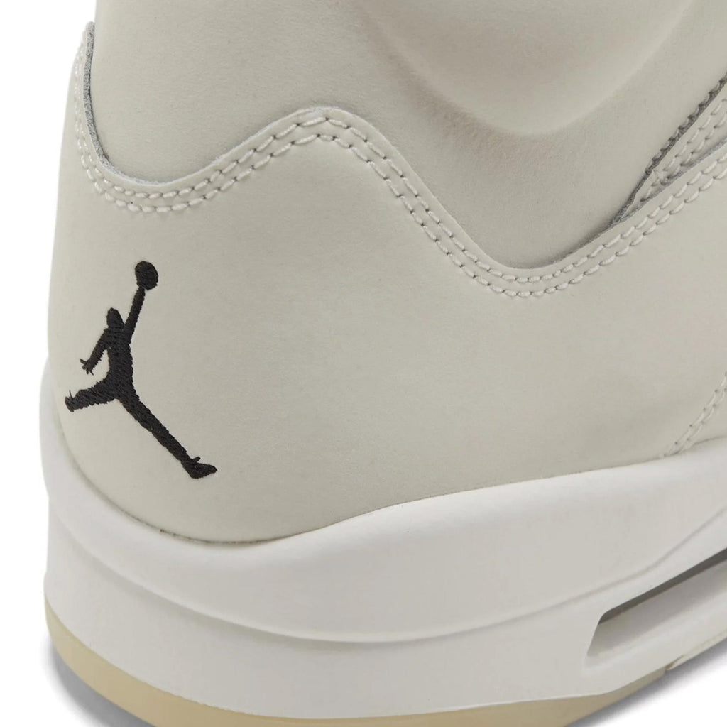 5 Retro SE 'Sail' (2024)