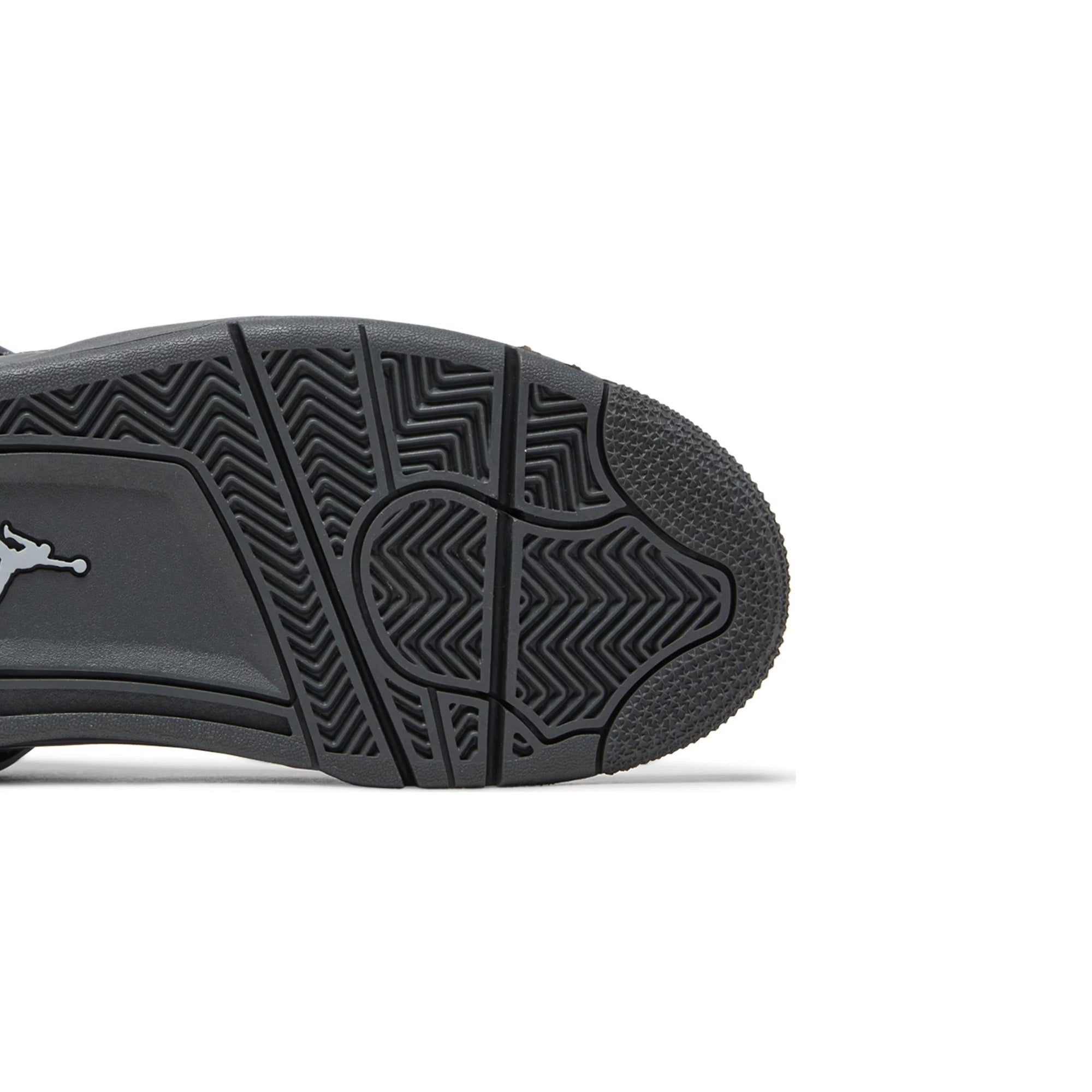 4 Retro SE 'Wet Cement' (2024)