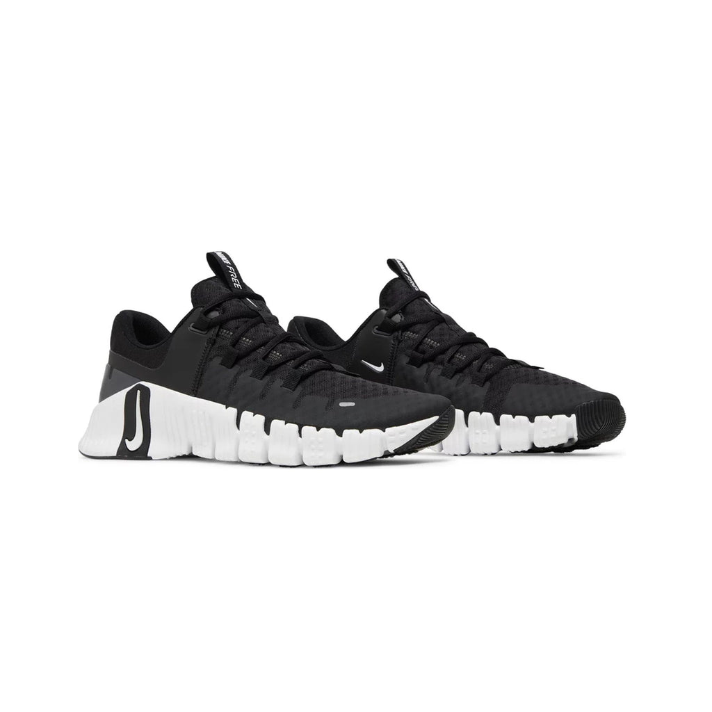 Free Metcon 5 'Black White' (2023)
