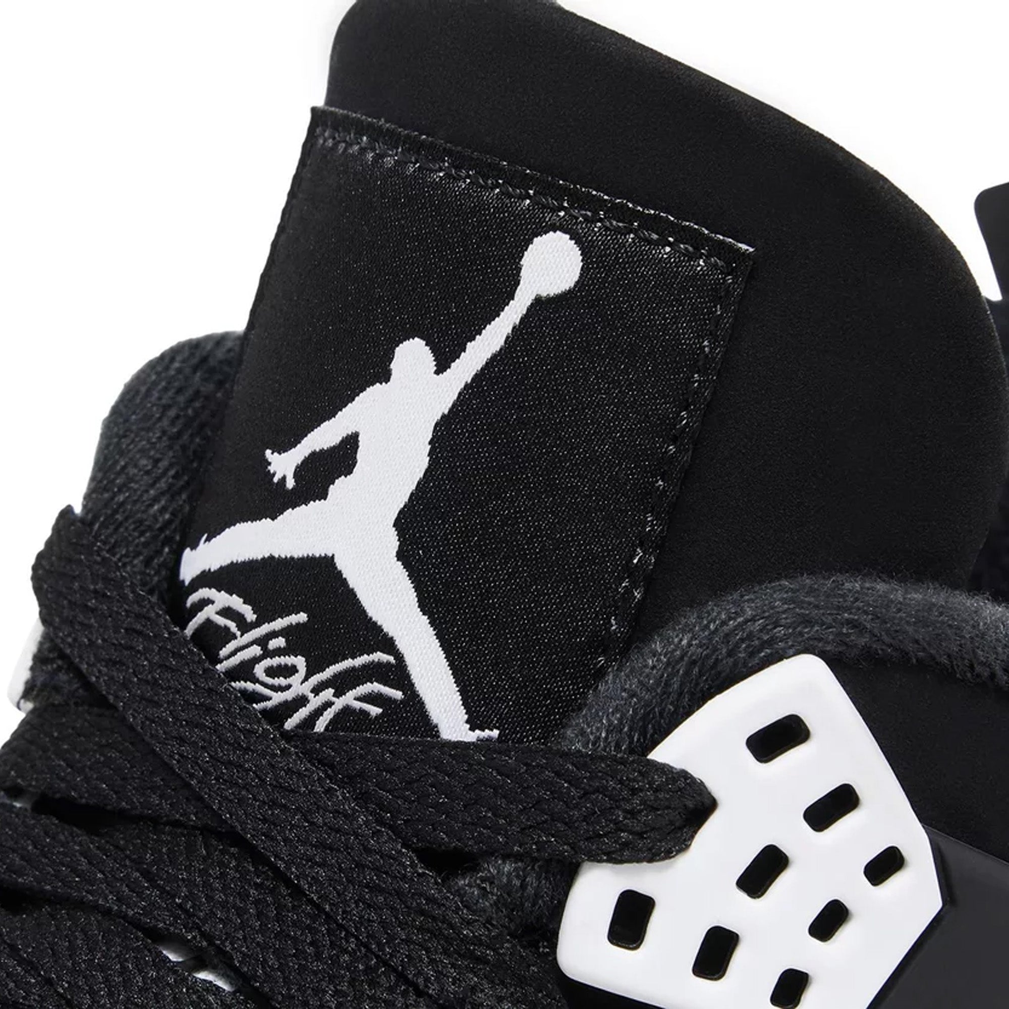 4 Retro 'White Thunder' (2024)