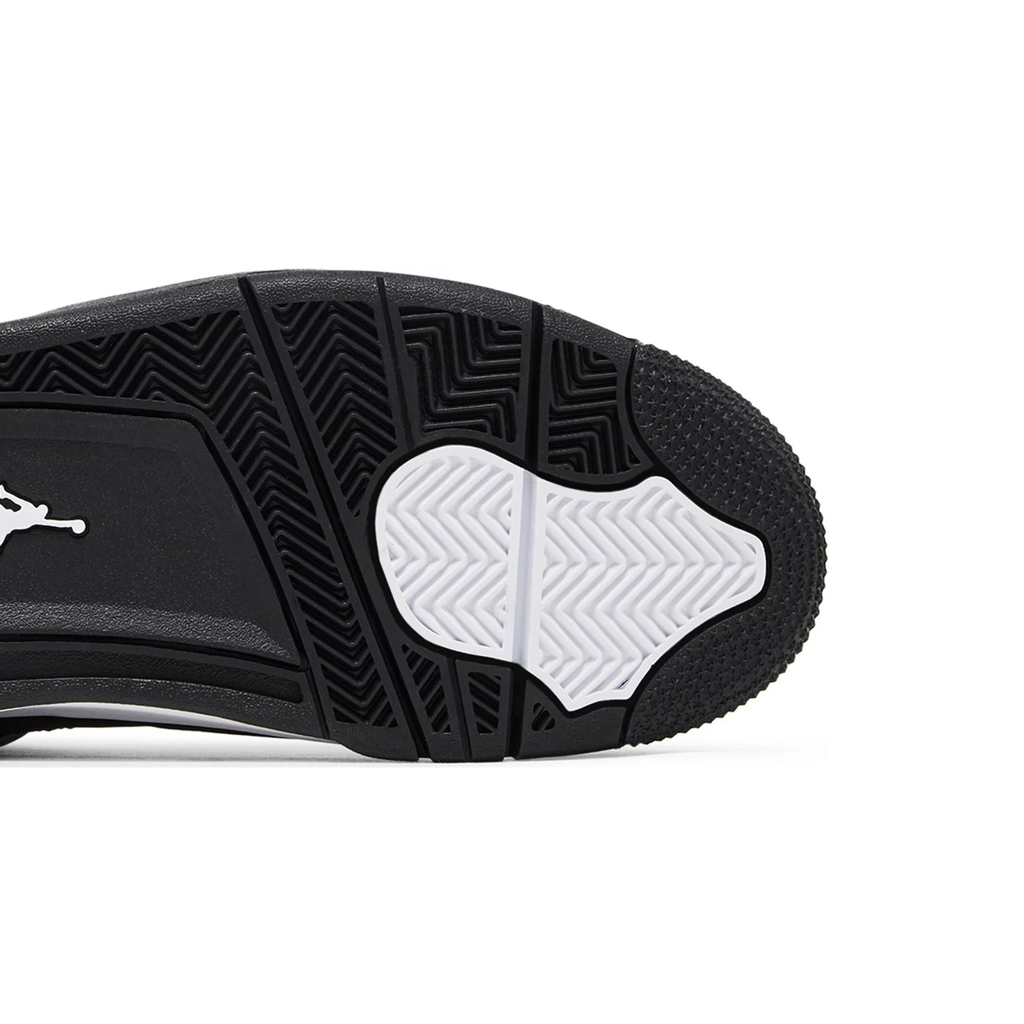 4 Retro 'White Thunder' (2024)