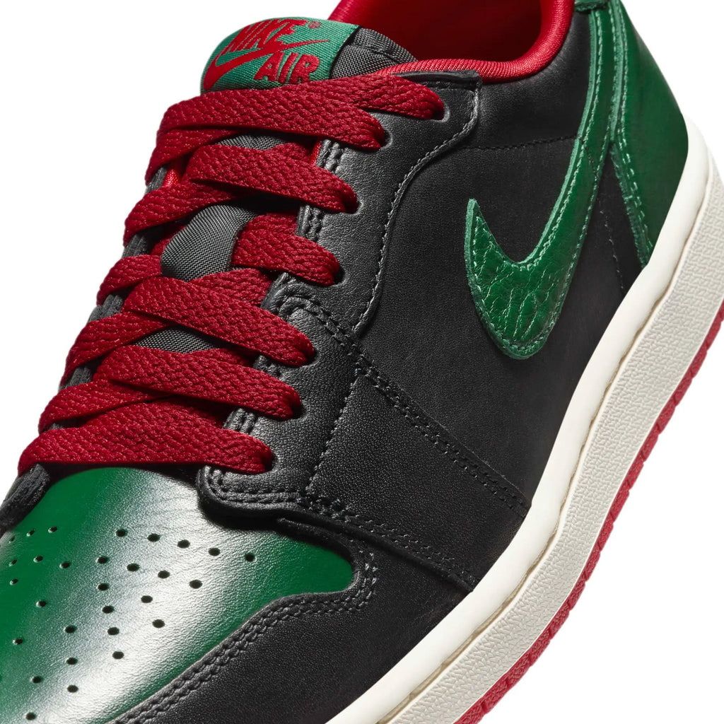 1 Retro Low OG 'Gorge Green Varsity Red' Women's (2024)