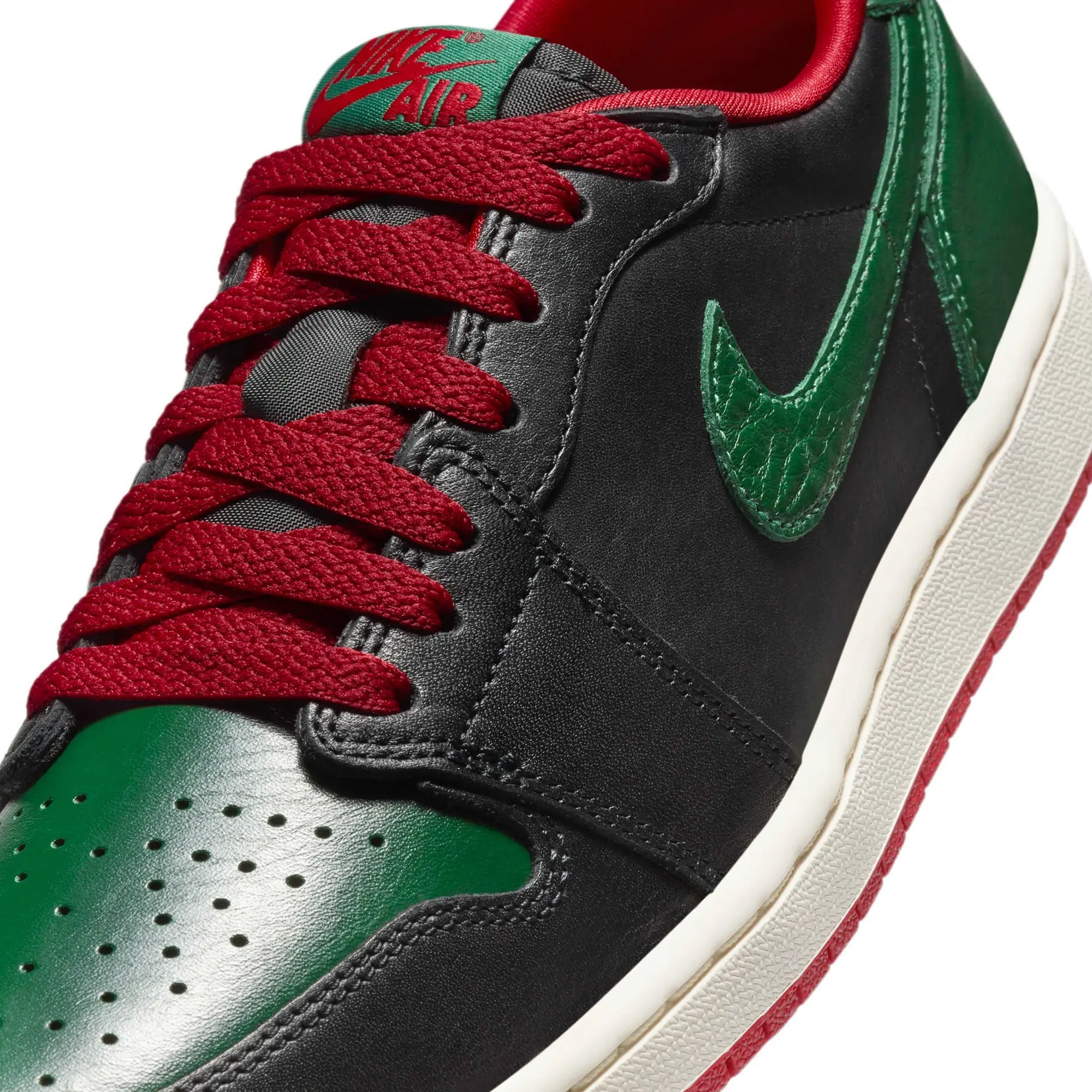 1 Retro Low OG 'Gorge Green Varsity Red' Women's (2024)