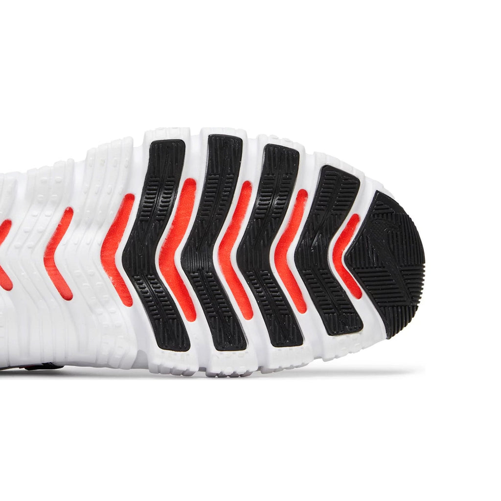 Free Metcon 5 'White Bright Crimson' (2023)