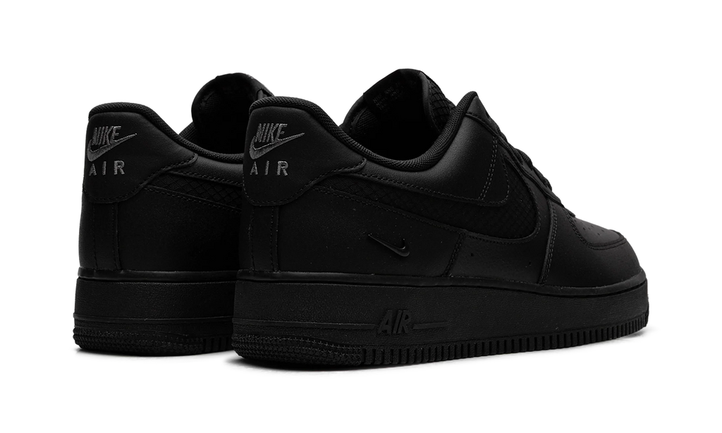 Air Force 1 '07 LV8 "Triple Black Ripstop" IH4452 001