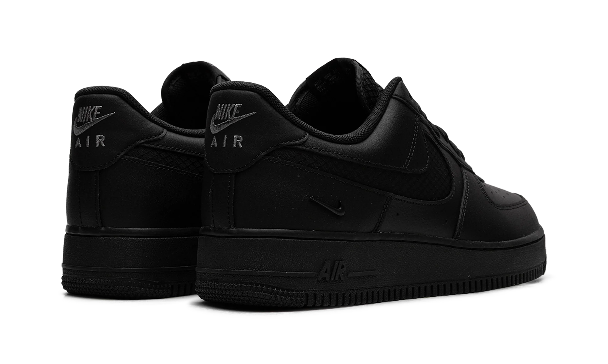 Air Force 1 '07 LV8 "Triple Black Ripstop" IH4452 001
