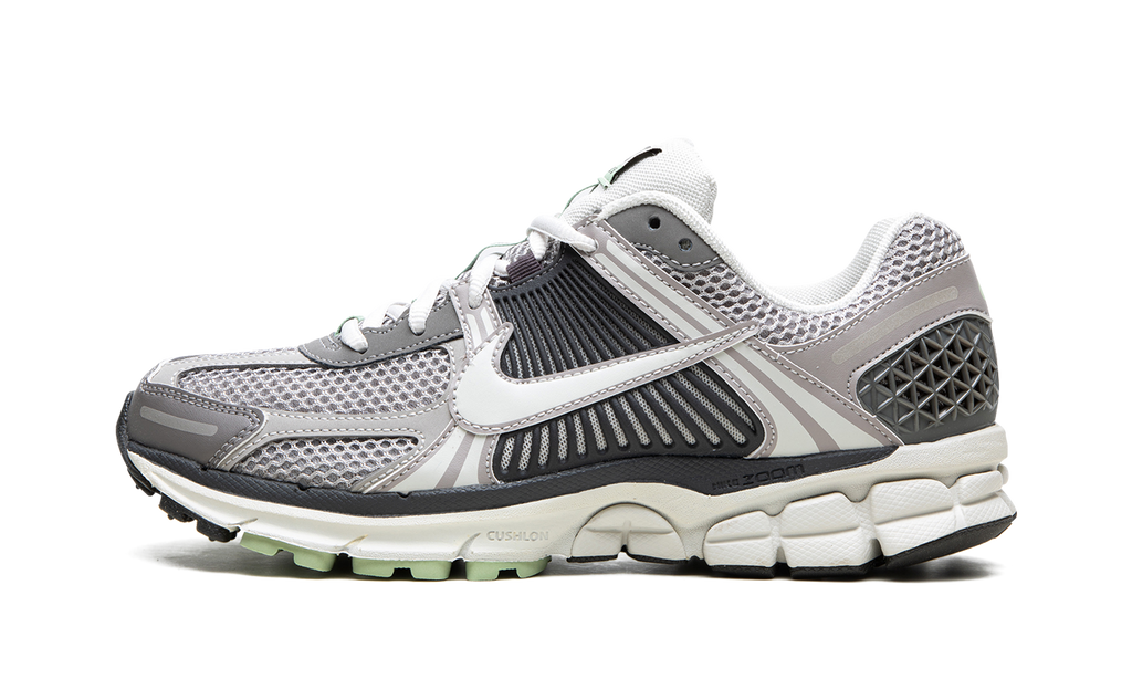 VOMERO 5 WMNS"Cobblestone" FB8825 001