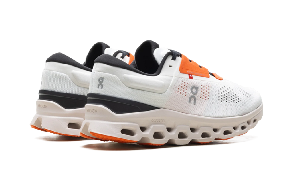 Cloudstratus WMNS "Undyed White Sand Orange" 3WD30121148