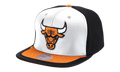 NBA Day One Snapback Cap "Chicago Bulls - White / Orange" 6HSSMM19224 CBUWHOR