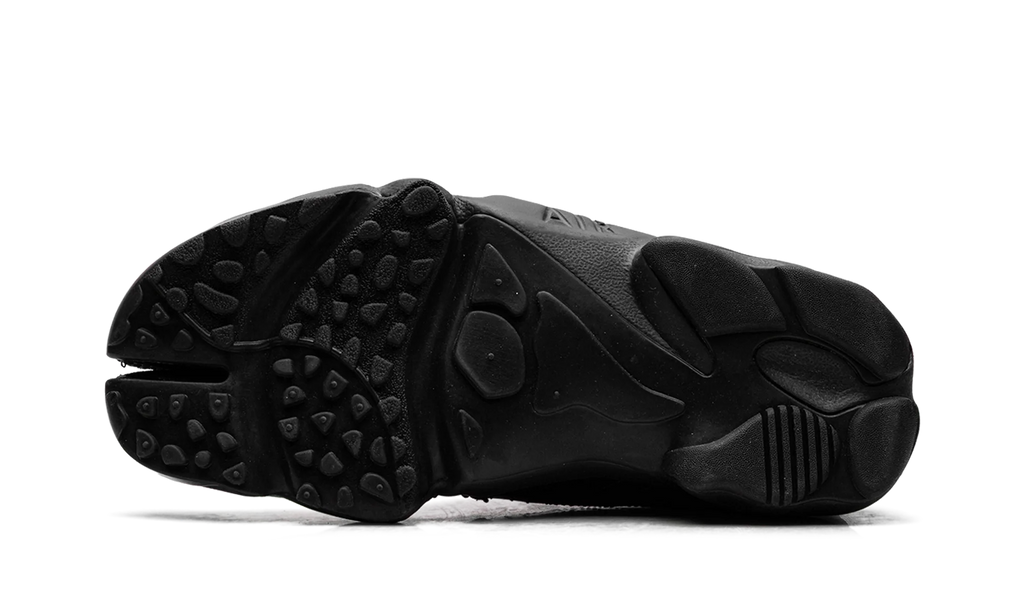 Air Rift WMNS "Black" IB8954 001