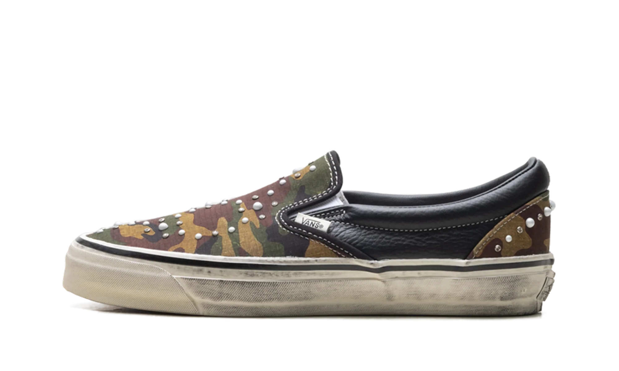 LX Classic Slip-On 98 "Pearlized Pack Camo Black" VN000D9PCAK