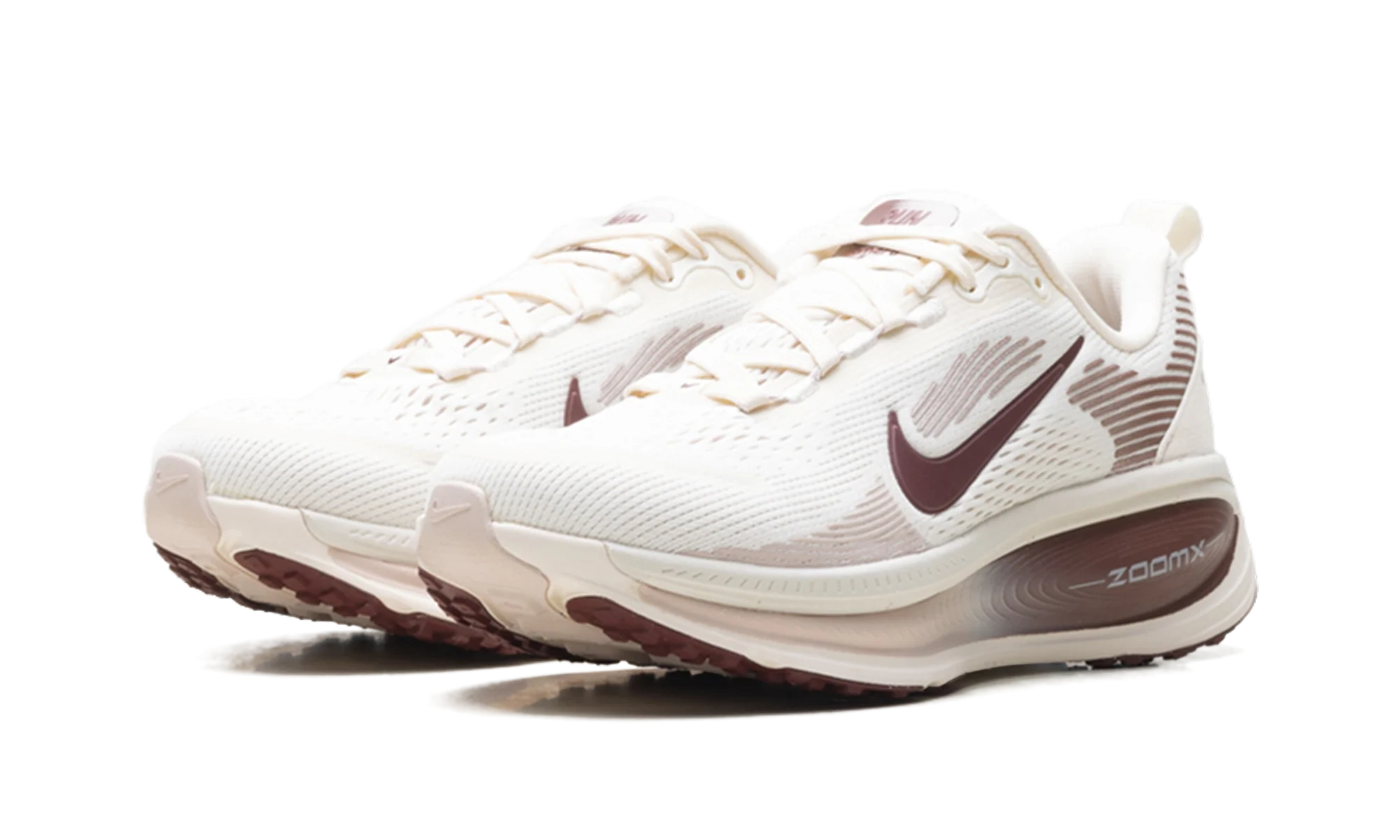 Vomero 18 WMNS "Pale Ivory Red Sepia Silt Red Dark Team Red" HM6804 108