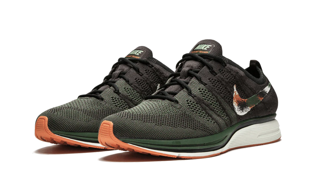 Flyknit Trainer "Velvet Brown" AH8396 202