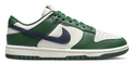Dunk Low Retro Gorge Green Midnight Navy (Women's)