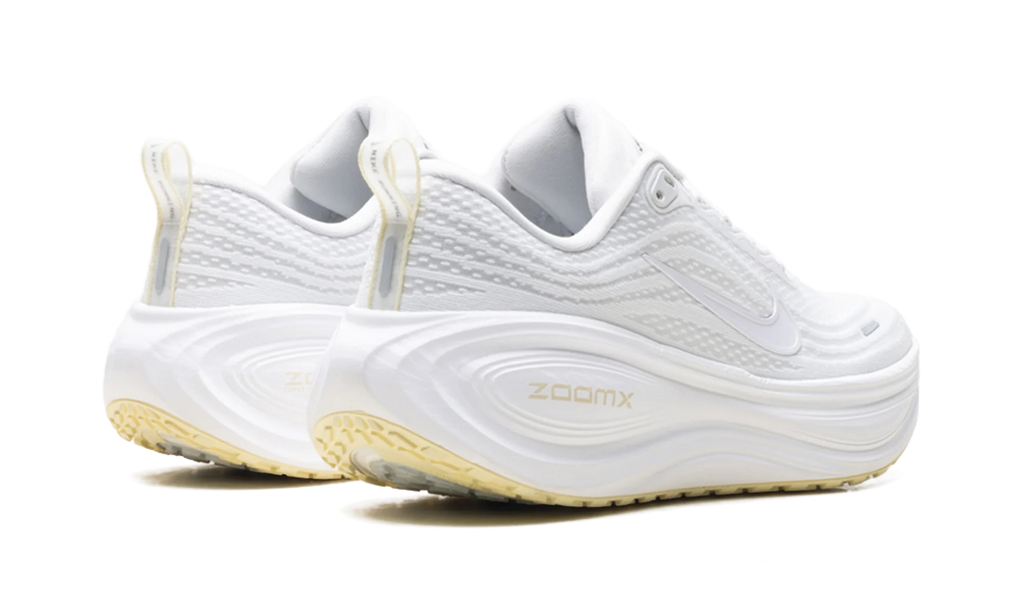 Vomero Plus WMNS "Photon Dust Alabaster" HV8154 009