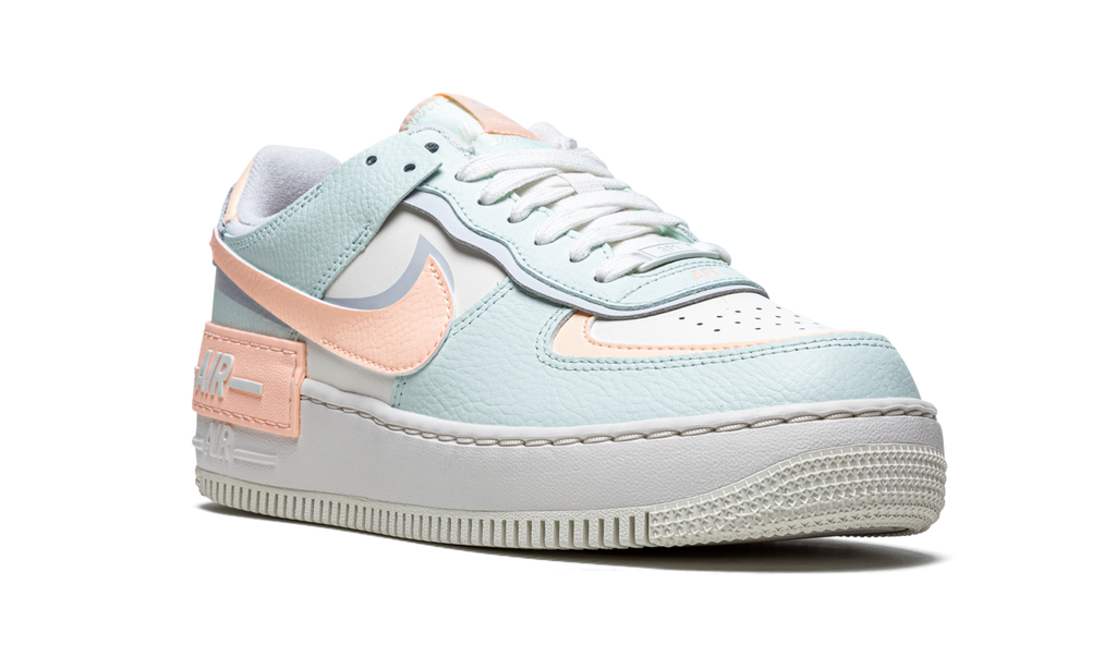 AF1 SHADO WMNS"Barely Green/ Crimson Tint" CU8591 104