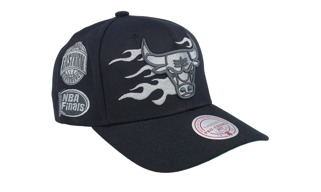 NBA Beautiful Chaos Pro Snapback Cap "Chicago Bulls - Black" HP9553 CBUBLCK