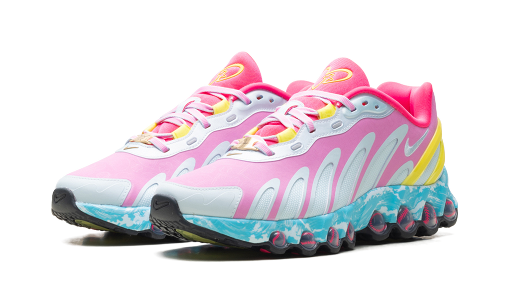 Air Max DN8 WMNS"Doernbecher" IO7689 921