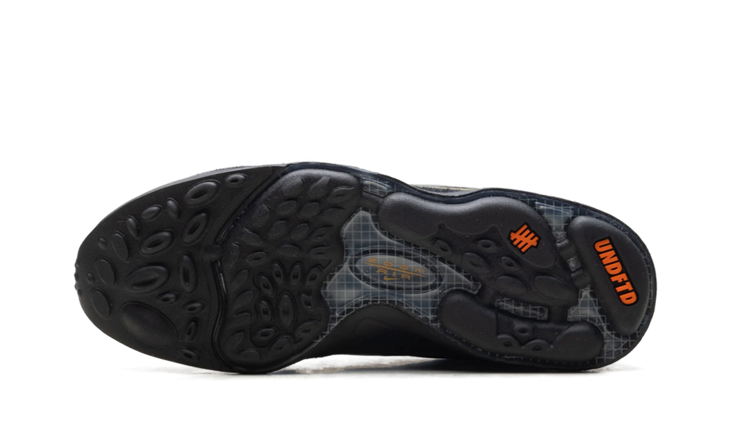 Air Zoom Spiridon "Undefeated Cargo Khaki" HV4847 300