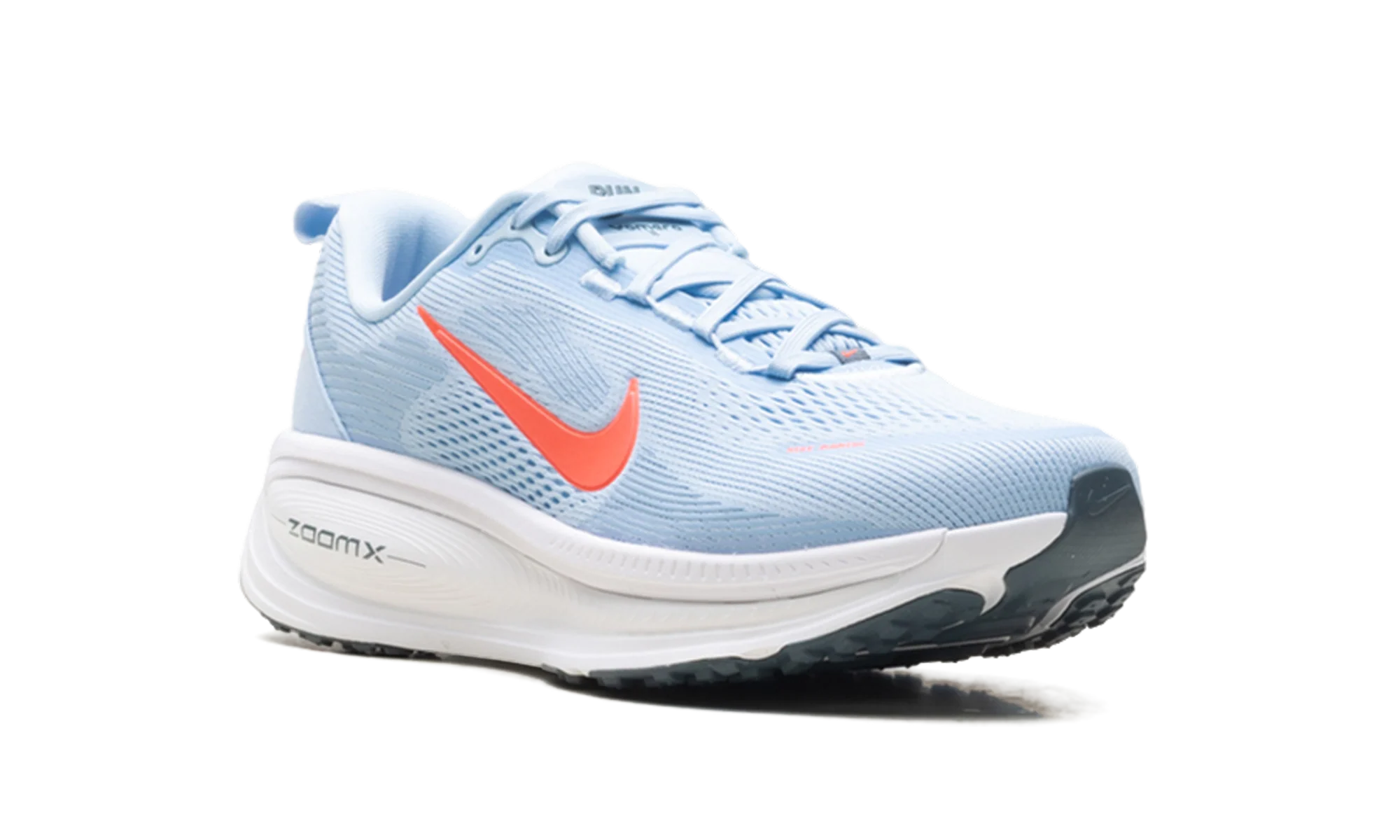 Vomero 18 "Ice Blue / White / Blue Fox / Bright Crimson" IQ9406 411
