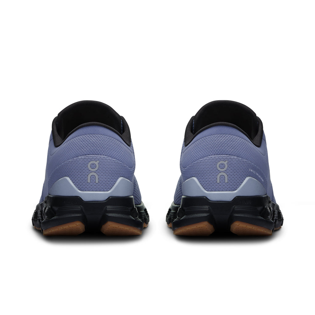 Women's Cloud X 4