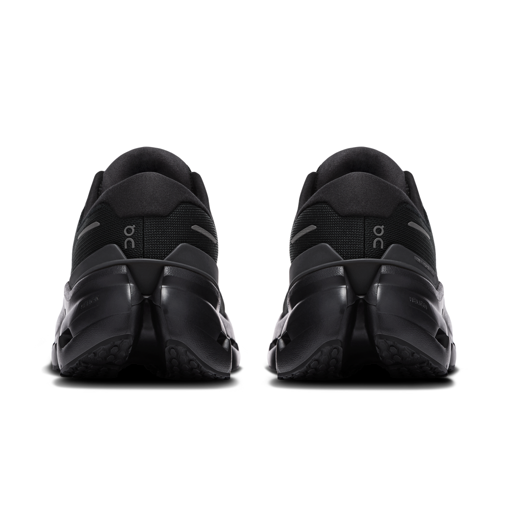 Women's Cloudrunner 3 in Black/Black