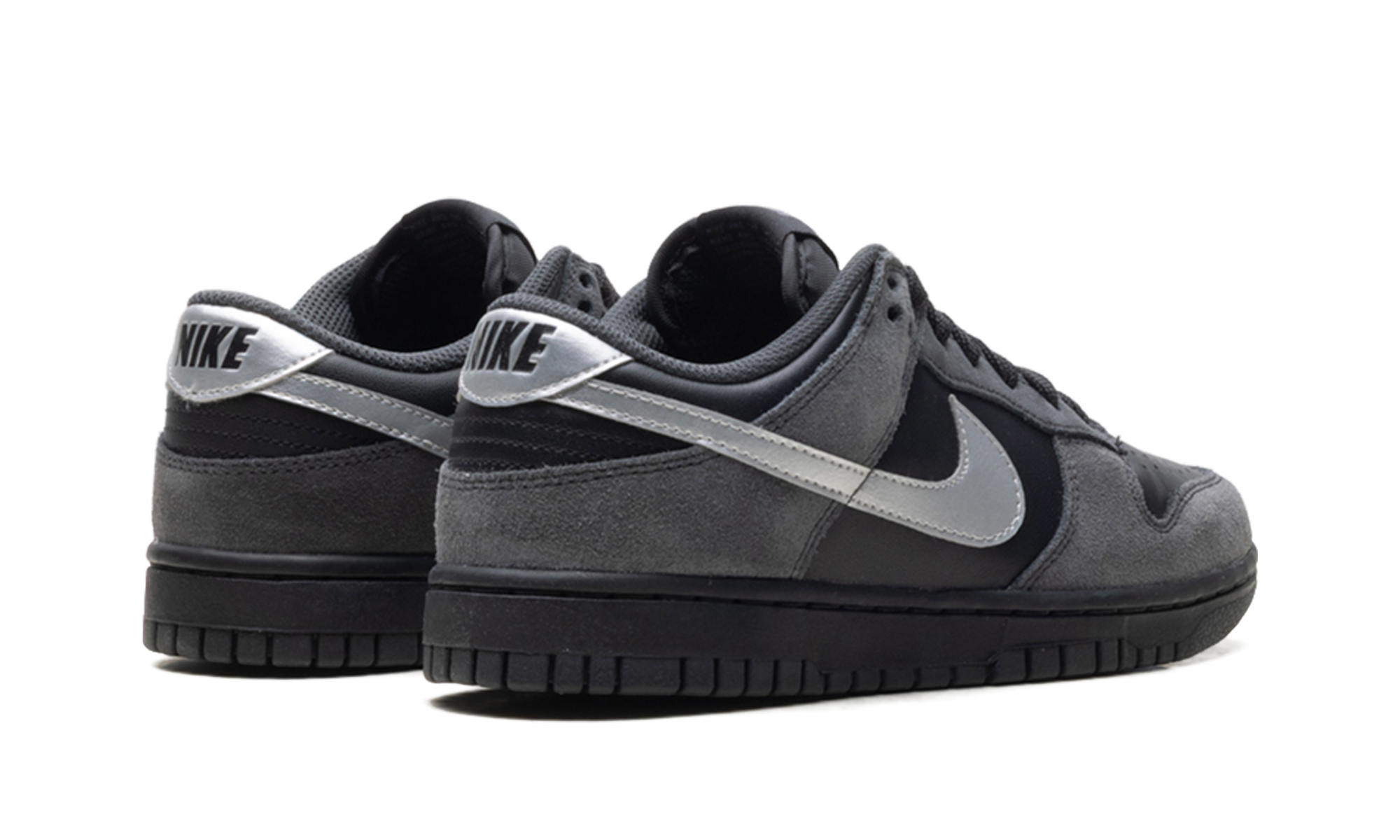 Dunk Low WMNS"Anthracite/ Metallic Silver" II7636 001