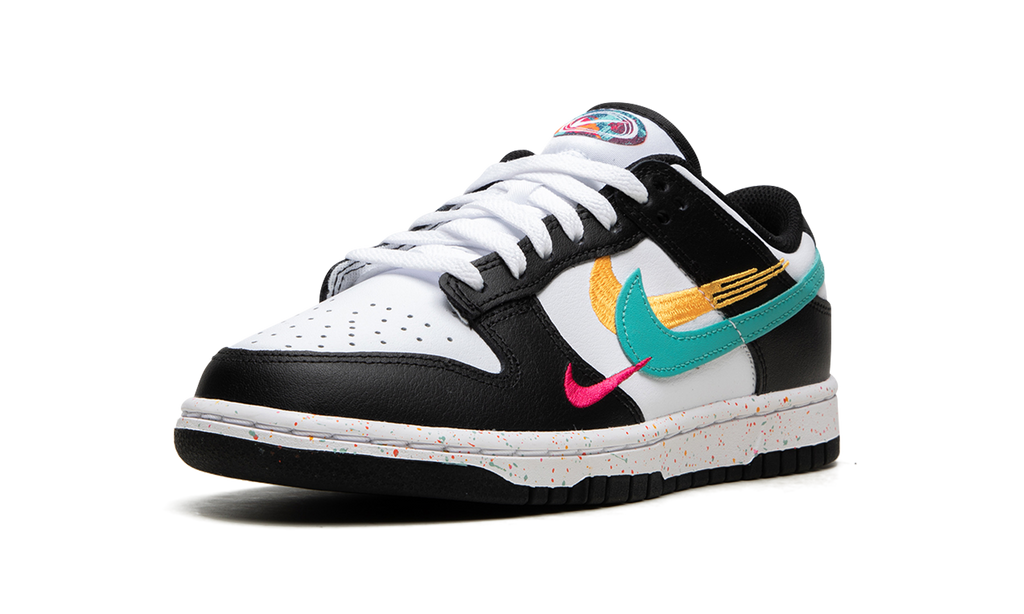DUNK LO MNS WMNS"Lunar New Year - Multi-Swoosh" FD4623 131