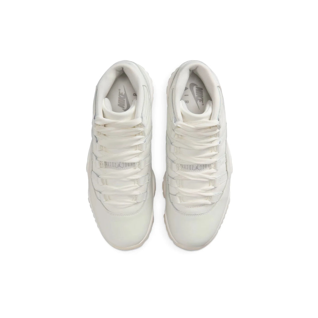 11 Retro 'Pearl' Women's (2025)