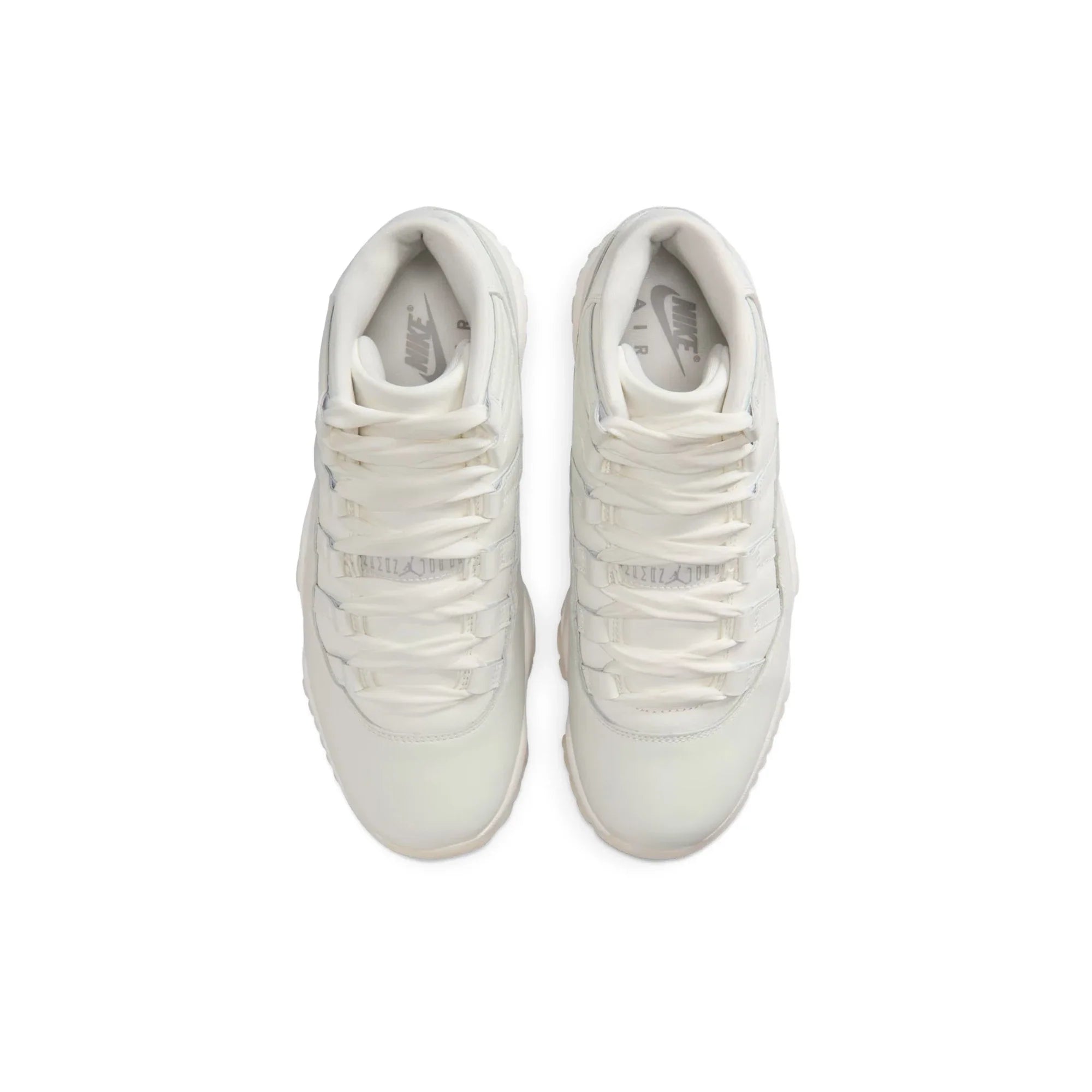11 Retro 'Pearl' Women's (2025)