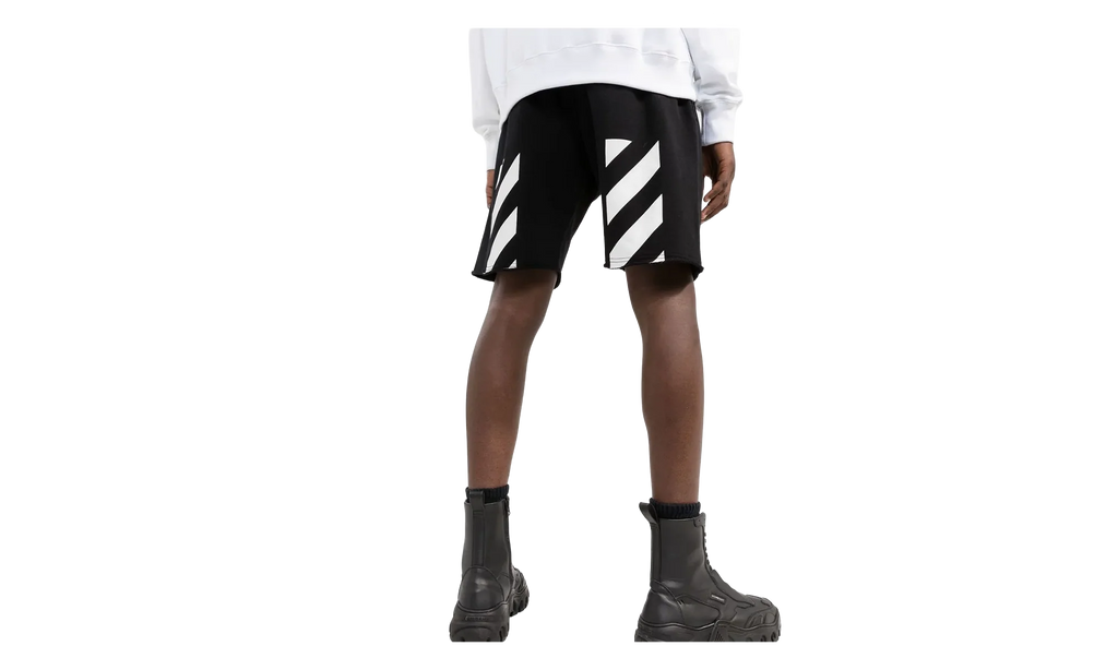 Diagonal Helvetica Sweatshorts "Black / White" OMCI006C99FLE0011001