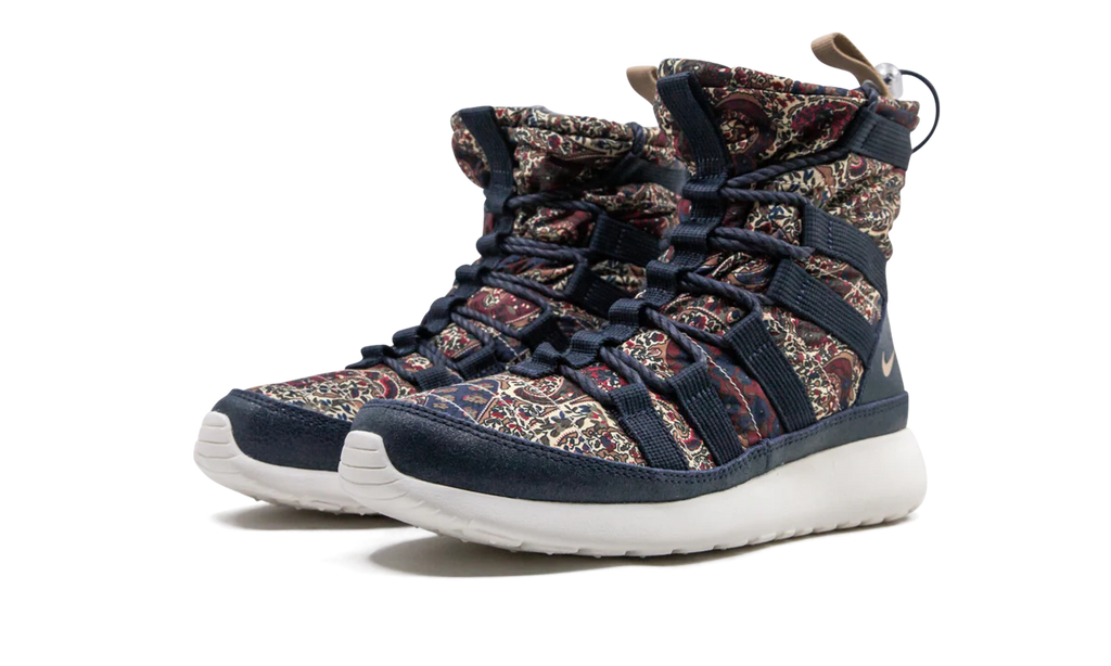 Roshe Run Hi Sneakerboot QS WMNS "Liberty of London Armory Navy" 633519 402