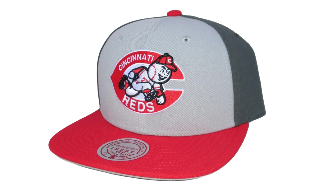 MLB Triple Play Cooperstown "Reds" HY11519-CREGREY_OS