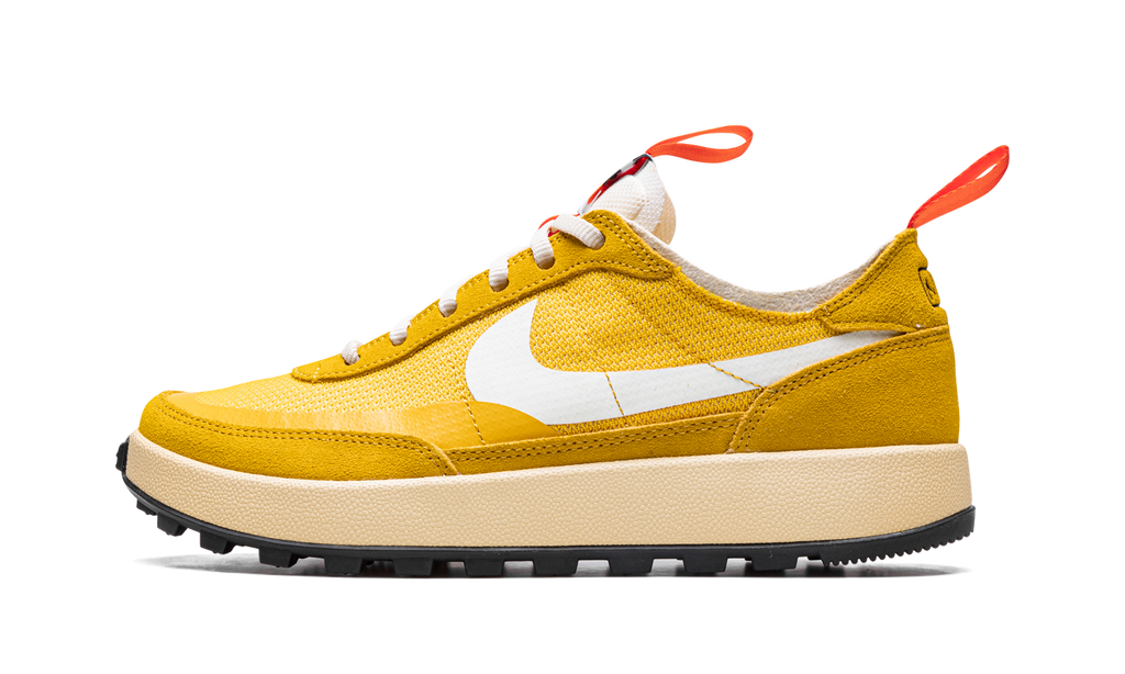 GENERAL PURPOSE SHOE WMNS"Tom Sachs - Dark Sulfur" DA6672 700
