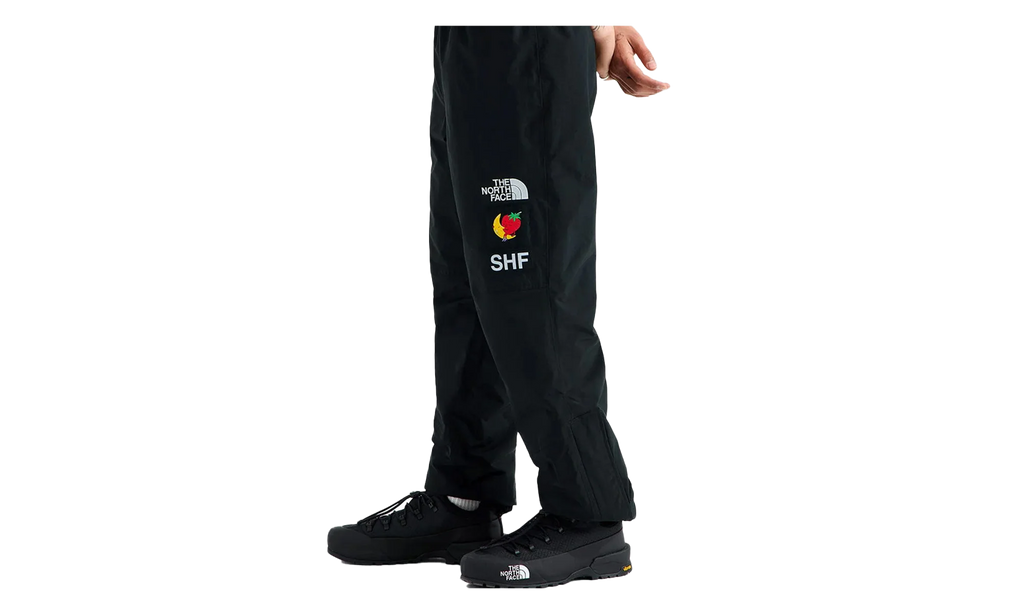 MTN Nylon Pant "Sky High Farm - Black" NF0A8HHMJK31