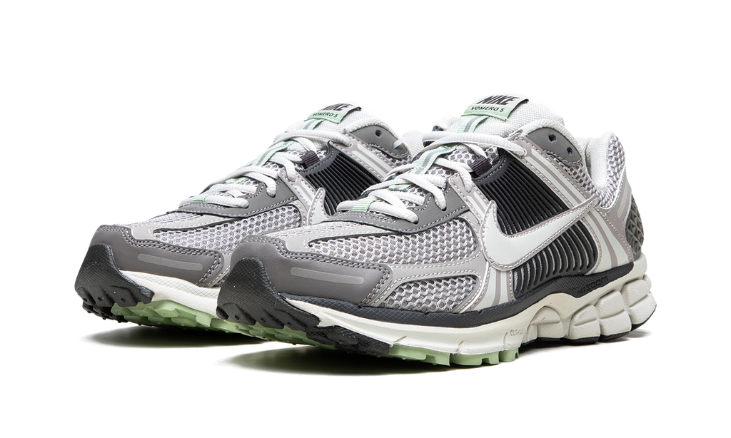 VOMERO 5 WMNS"Cobblestone" FB8825 001