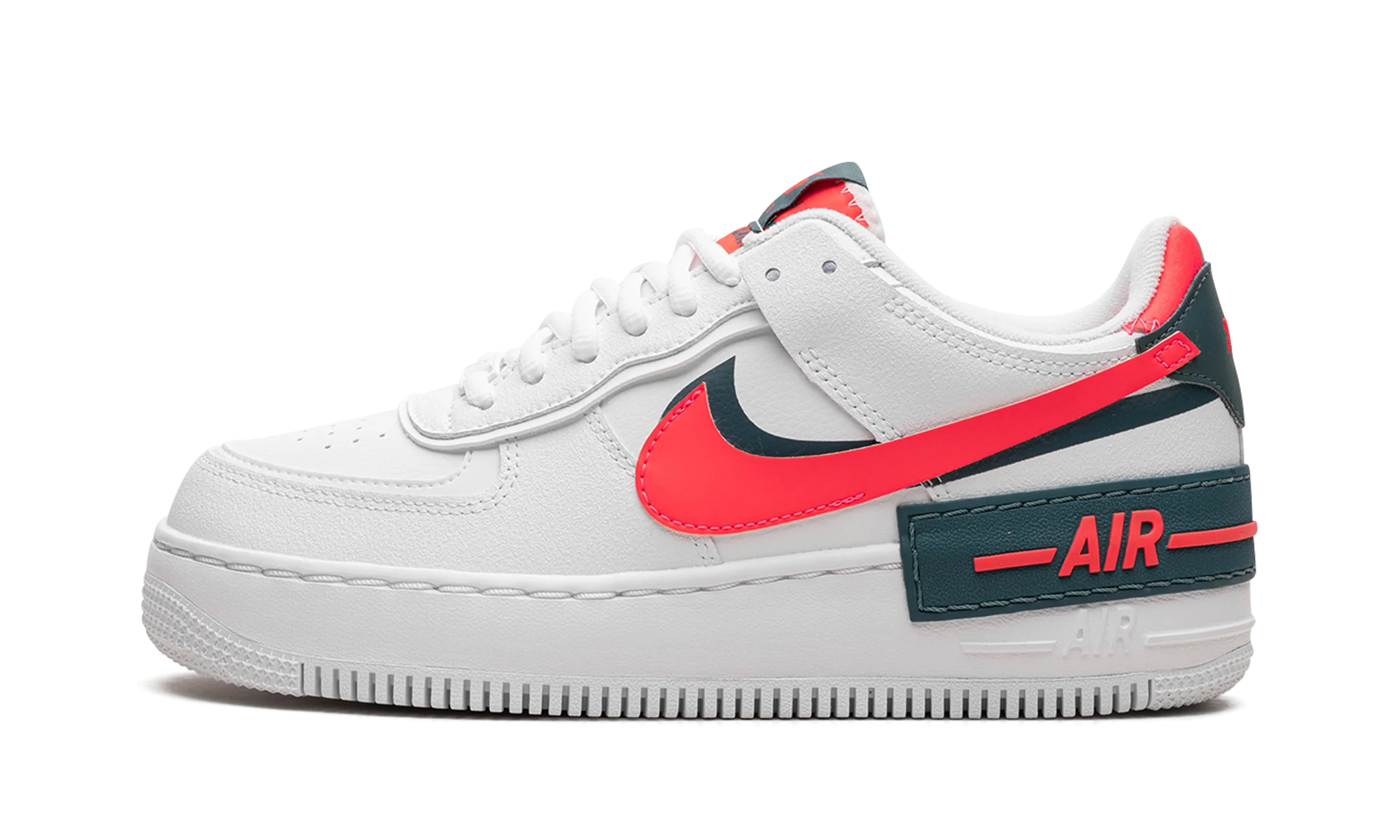 AIR FORCE 1 SHADO NMS WMNS "White Solar Red" DB3902 100