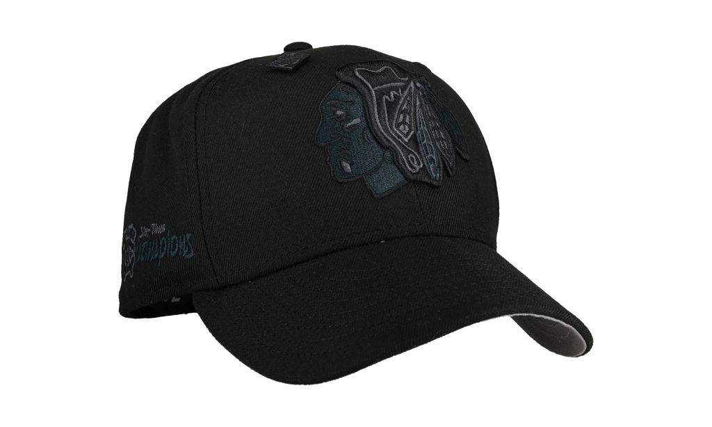 59FIFTY Chicago Black Hawks Six Time Champions Fitted Hat "Blackout" NE429