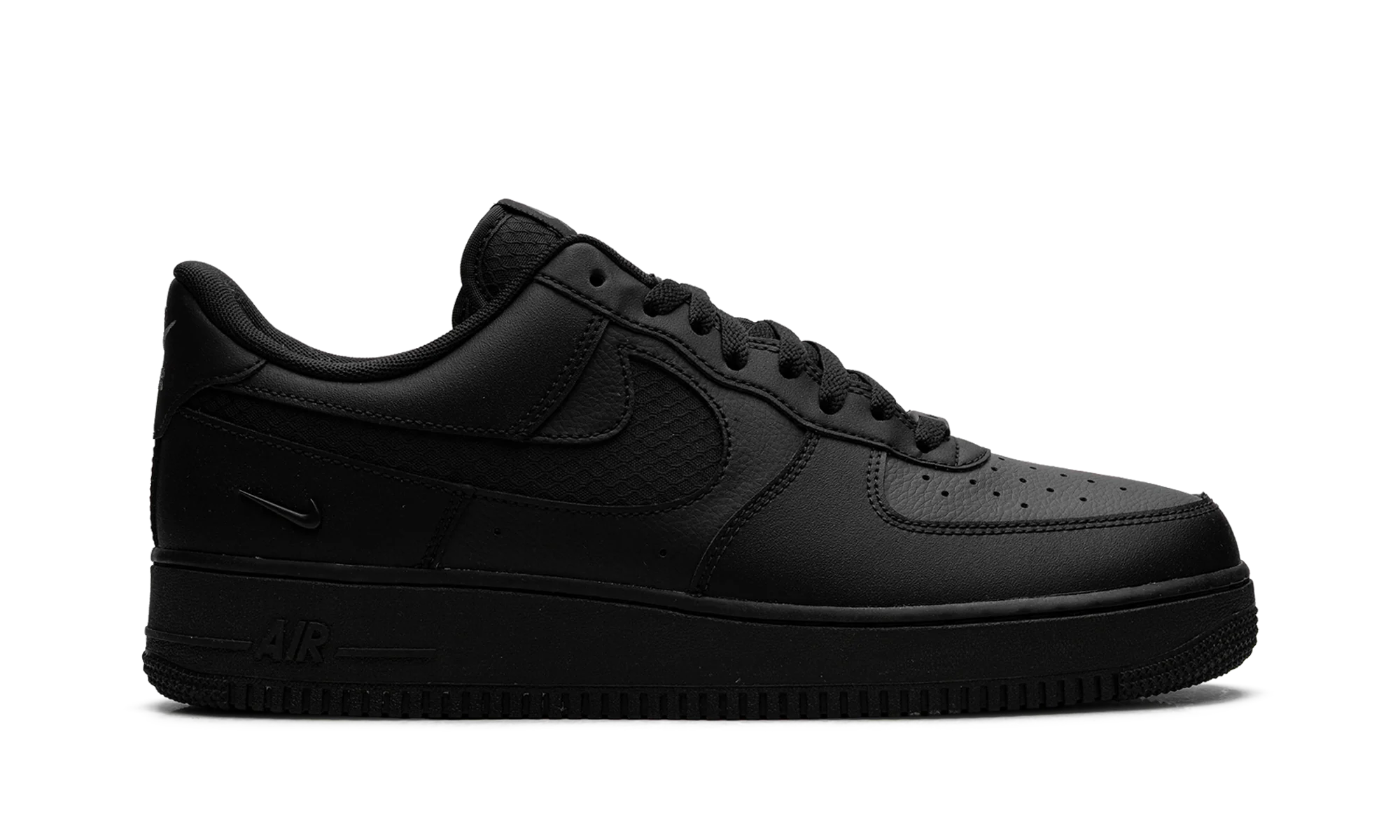 Air Force 1 '07 LV8 "Triple Black Ripstop" IH4452 001
