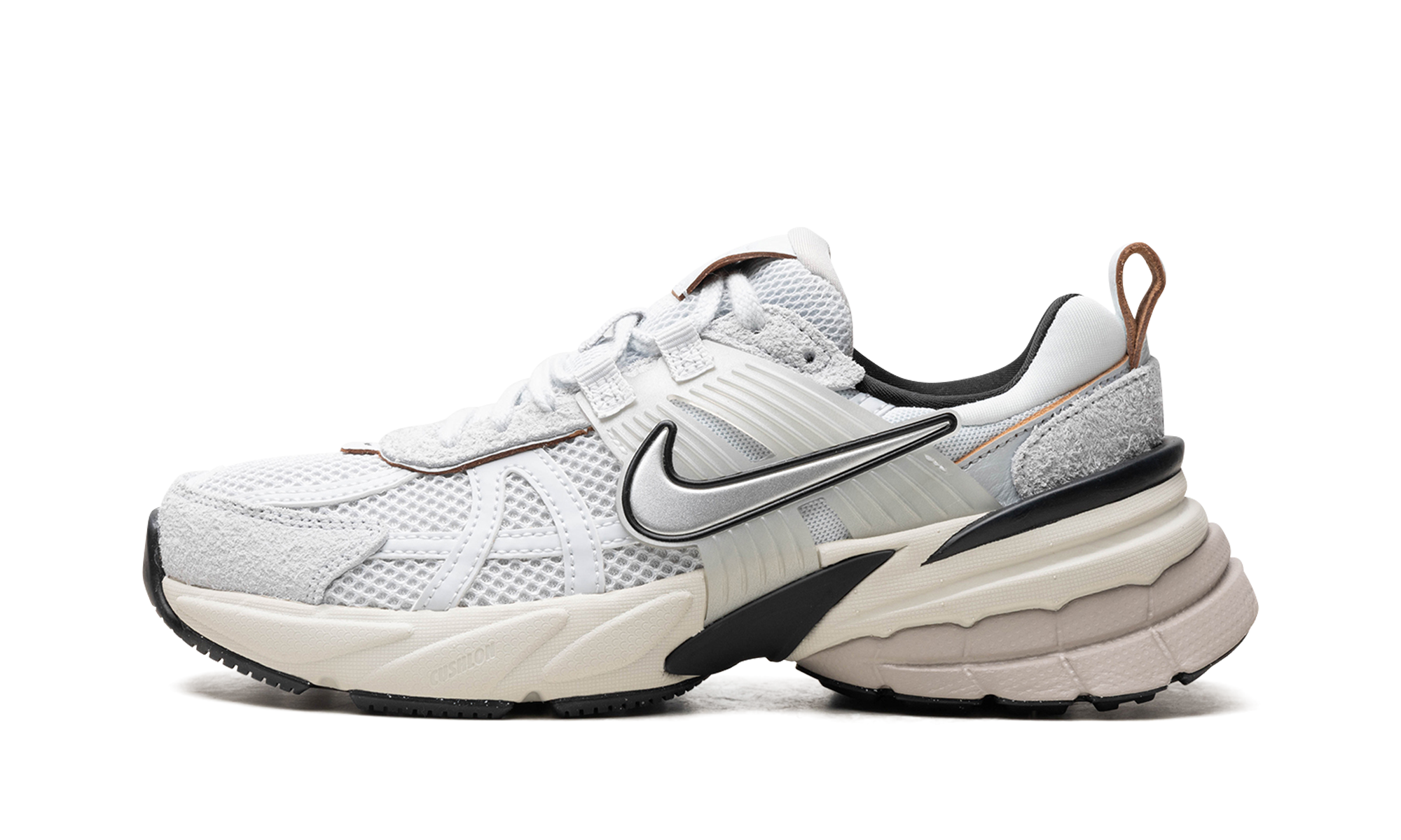 V2K Run WMNS"Pure Platinum/ Chrome" FN6703 002