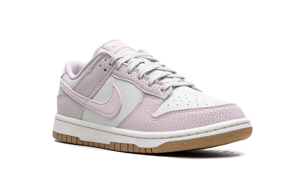 Dunk Low WMNS"Platinum Violet" FN6345 001