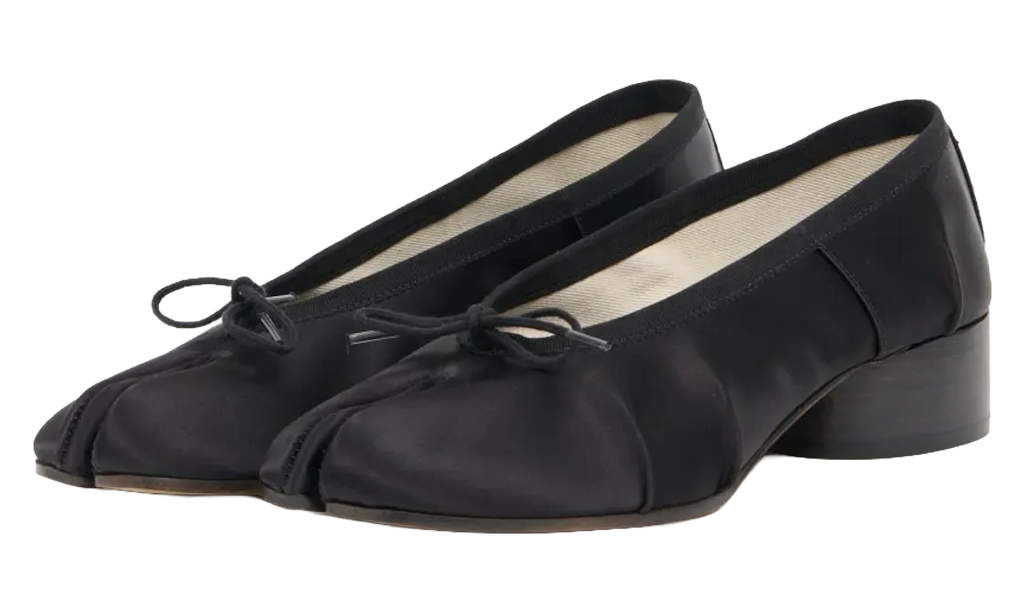 Tabi Satin Ballerina WMNS "Black" S58WZ0156P7551T8013