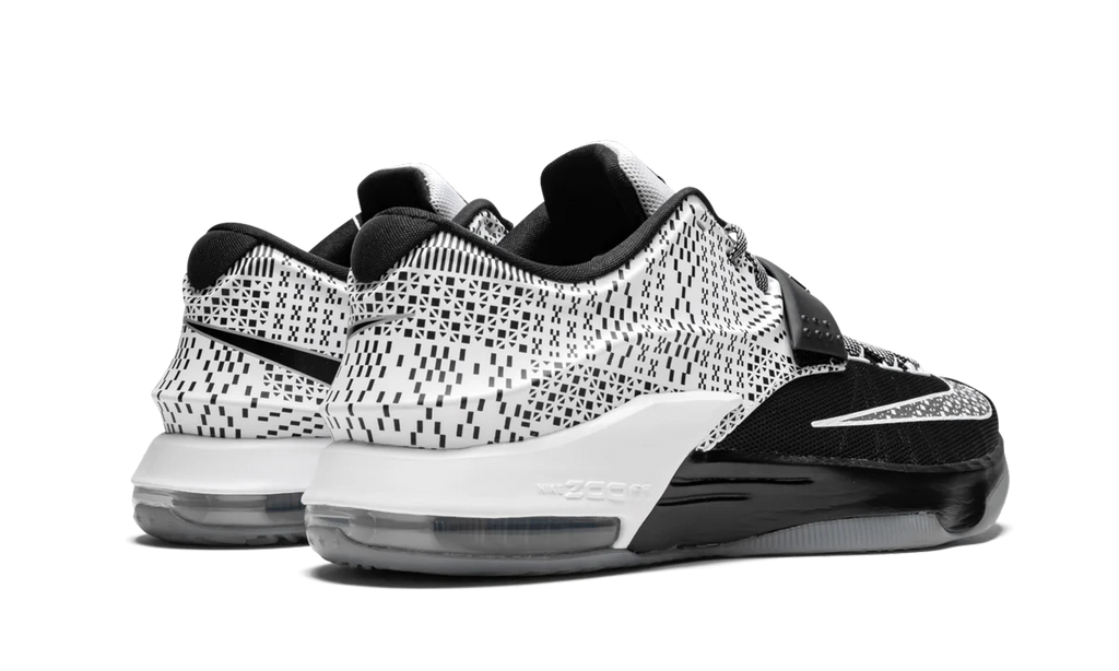 KD 7 BHM "Black History Month" 718817 010