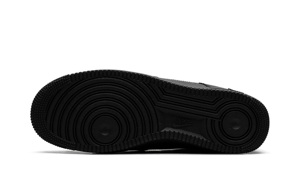 Air Force 1 '07 LV8 "Triple Black Ripstop" IH4452 001