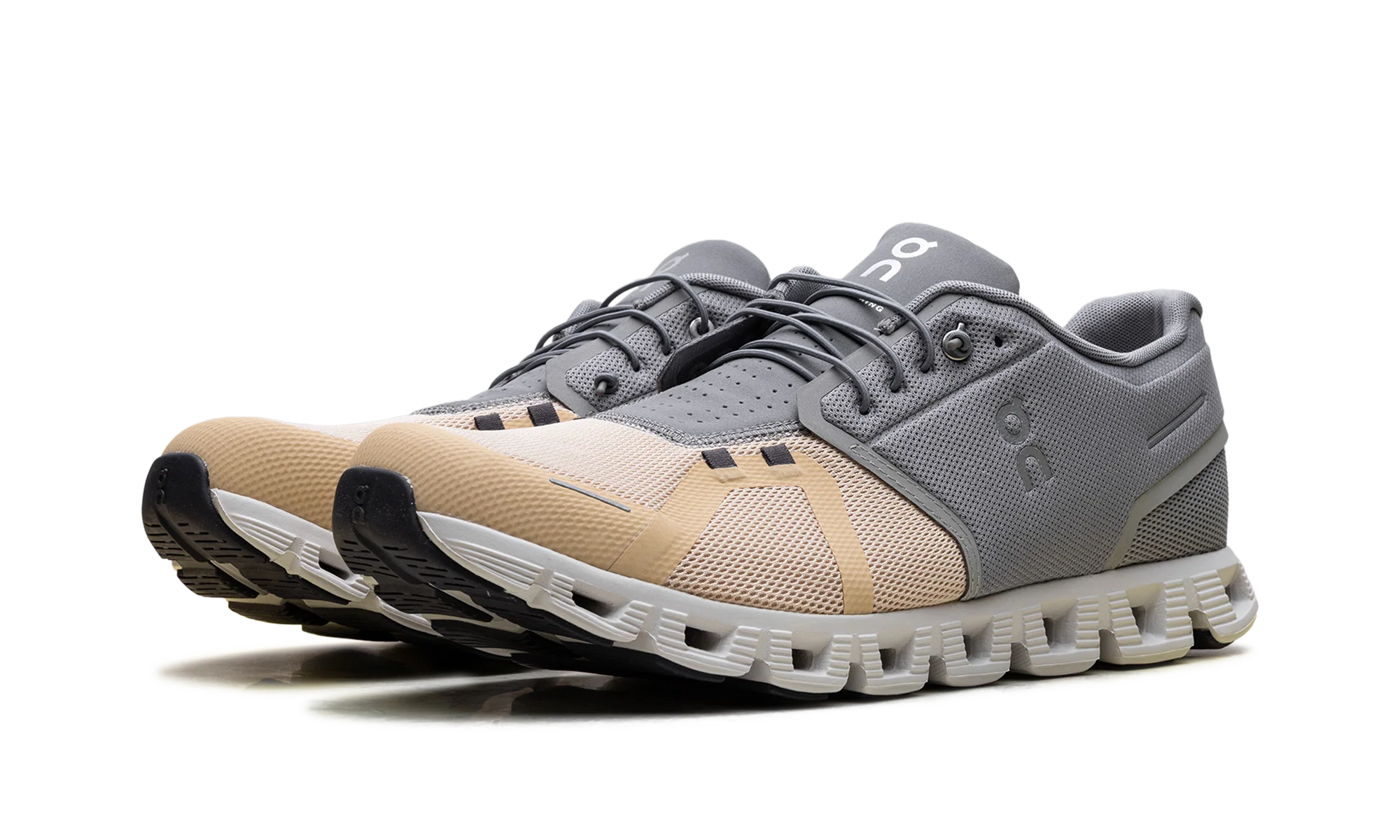 On Cloud 5 "Fog Savannah" 59.98017