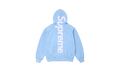 SATIN APPLIQUÉ HOODED SWEATSHIRT "FW24 - Light Blue" SU528